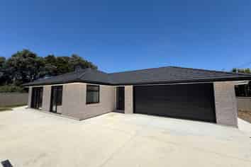 22 Norfolk Crescent, Feilding