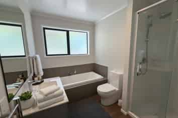 22 Norfolk Crescent, Feilding