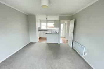 5/16 Lancing Road, Sandringham