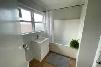 5/16 Lancing Road, Sandringham