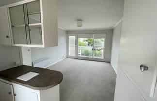 5/16 Lancing Road, Sandringham