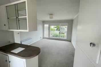 5/16 Lancing Road, Sandringham