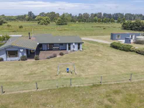 20 Pears Road, Sefton