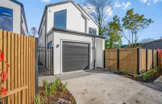 10/12 Marion Street, Silverstream