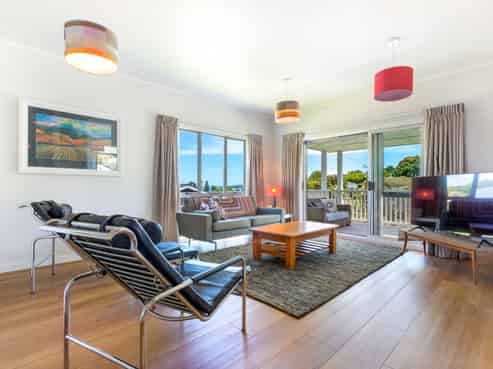 30 Kennedy Road, Surfdale