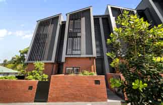 4/11 Western Springs Road, Kingsland