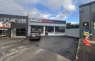 New owner says find me a tenant!