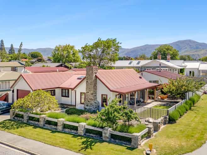 2 Ray Street, Cromwell