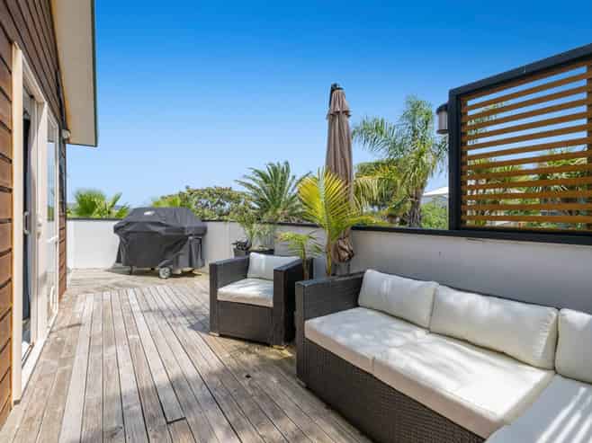 6a St James Avenue, Helensville