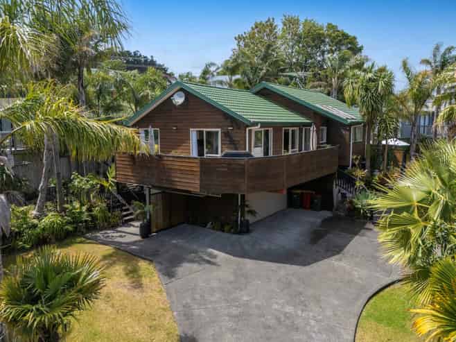 6a St James Avenue, Helensville