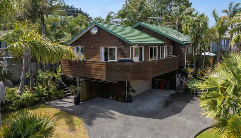 6a St James Avenue, Helensville