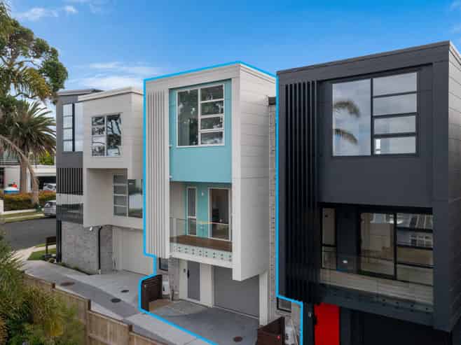 33 Williamson Avenue, Belmont