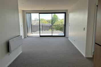 6/12 Treasure Lane, Te Atatu South