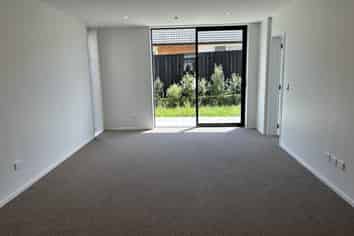 1/12 Treasure Lane, Te Atatu South