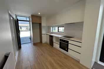 1/12 Treasure Lane, Te Atatu South