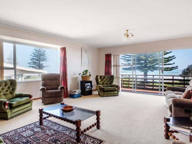 218 Ocean Road, Ohope