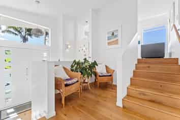 79 Hauraki Road, Leigh