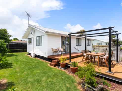 22C Tironui Station Road East, Papakura