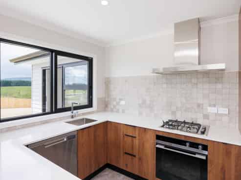 4 Corfu Crescent, Fitzherbert