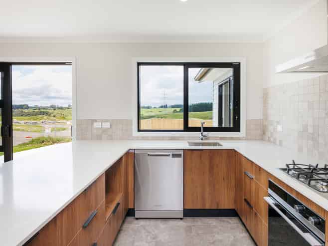 4 Corfu Crescent, Fitzherbert