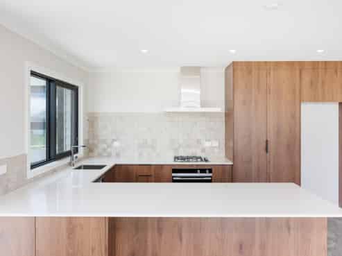 4 Corfu Crescent, Fitzherbert