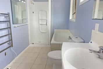 A/12 Pipitea Place, Massey