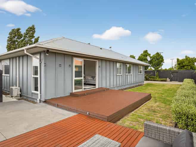 1/182 Breezes Road, Aranui