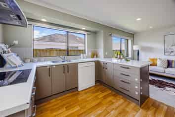  21A Britannia Place, Half Moon Bay