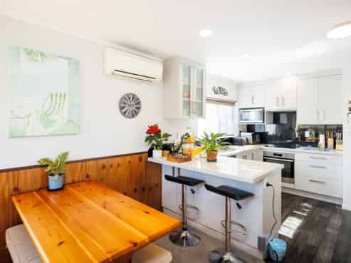 85 Geraldine Crescent, Cloverlea