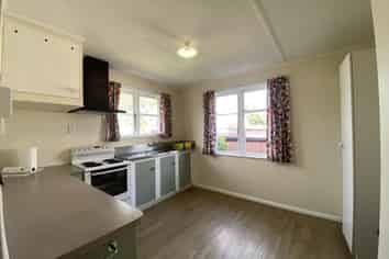 99 Hewer Crescent, Naenae