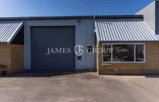 Affordable 237m² Papakura Industrial