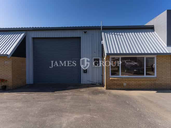 Affordable 237m² Papakura Industrial
