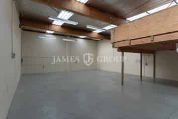 Affordable 237m² Papakura Industrial