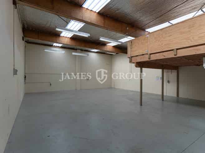 Affordable 237m² Papakura Industrial