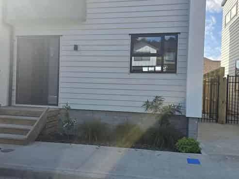 7/64 Glen Road, Stokes Valley