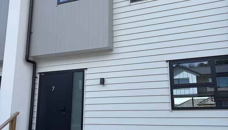 7/64 Glen Road, Stokes Valley