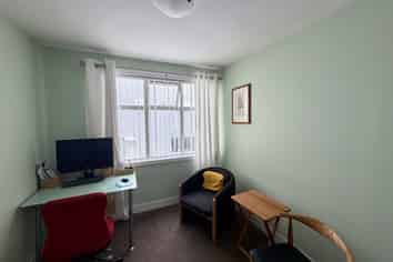 Level 1 Medical Office on New North Road | 92m2