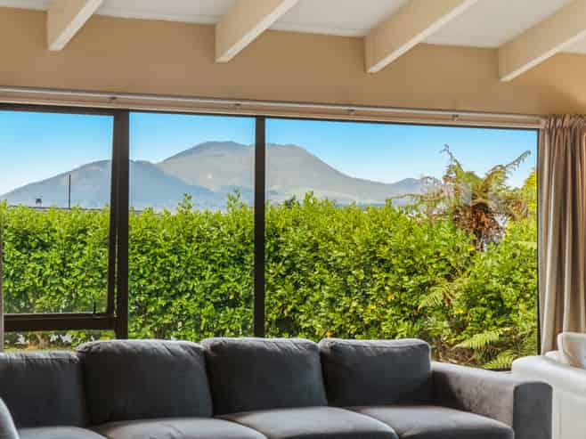 1/16 Isobel Street, Acacia Bay