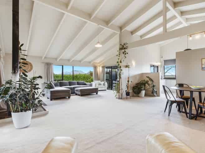 1/16 Isobel Street, Acacia Bay