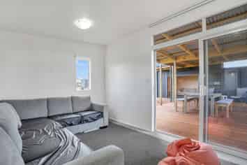 142 The Fairway, Matarangi