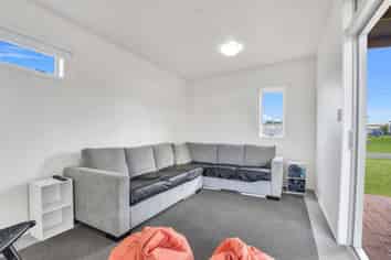 142 The Fairway, Matarangi