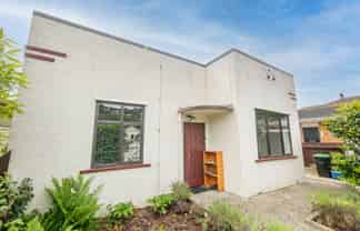 249 North Road, North East Valley