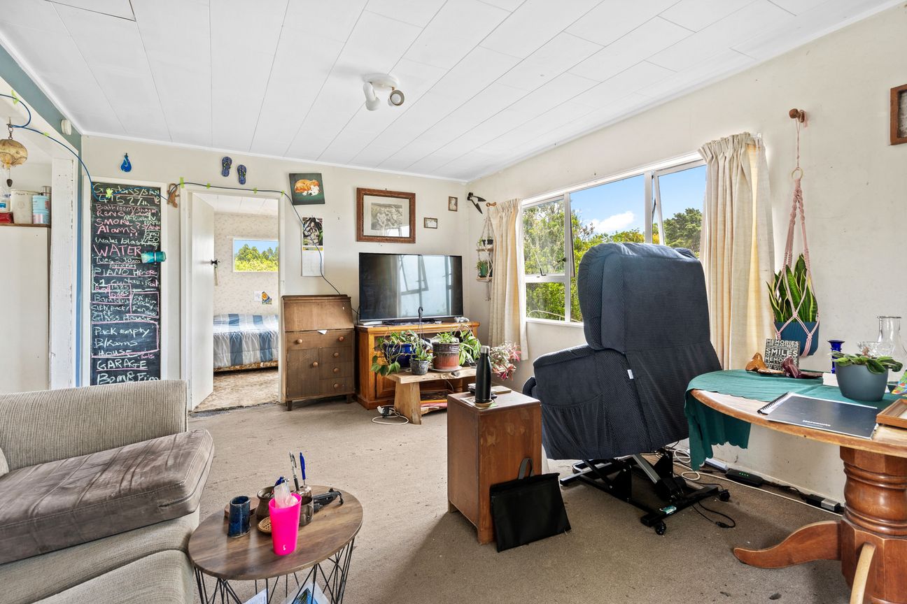 Priced at $799,000! Bring your Vision to life! - Widok 4