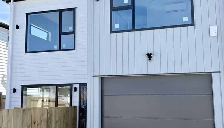 8 Sharland Avenue, Manurewa