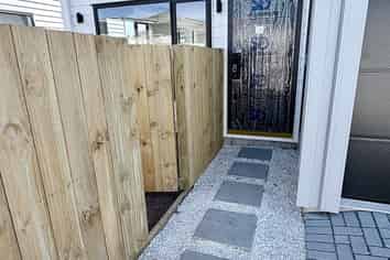 8 Sharland Avenue, Manurewa