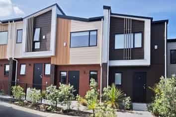 14/26 Springvale Drive, Fairview Heights