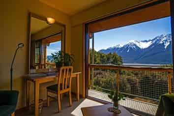 Wilderness Lodge Arthurs Pass - Premium Eco Lodge