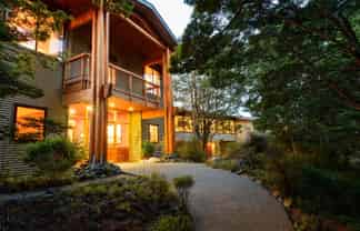 Wilderness Lodge Arthurs Pass - Premium Eco Lodge