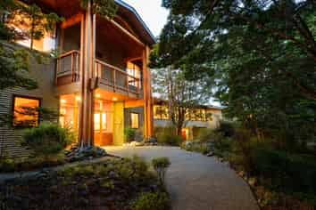Wilderness Lodge Arthurs Pass - Premium Eco Lodge