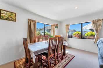 6 Youth Street, Mount Roskill